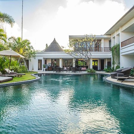 Villa Diana Bali 16 Bedrooms 세미냑 외부 사진