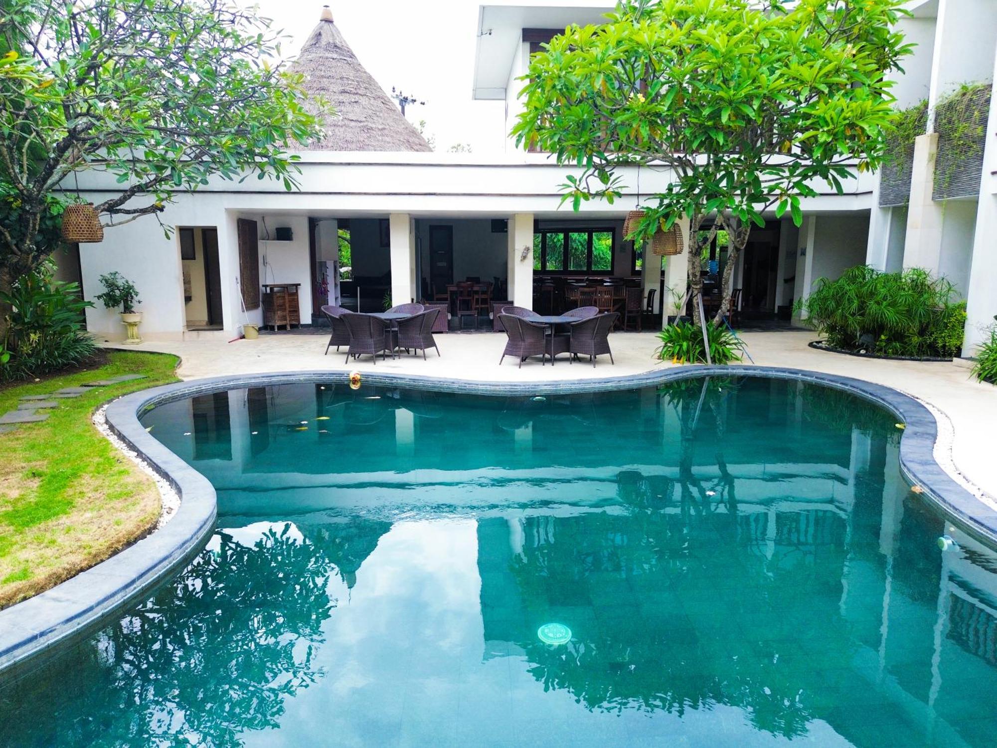 Villa Diana Bali 16 Bedrooms 세미냑 외부 사진