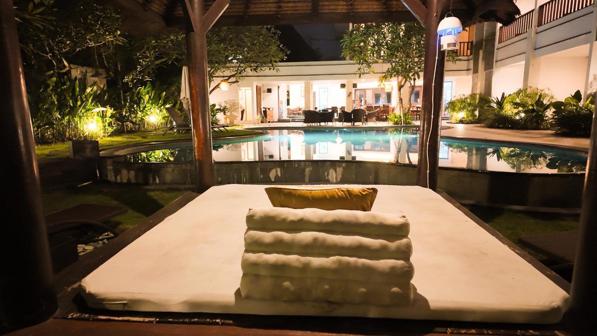 Villa Diana Bali 16 Bedrooms 세미냑 외부 사진