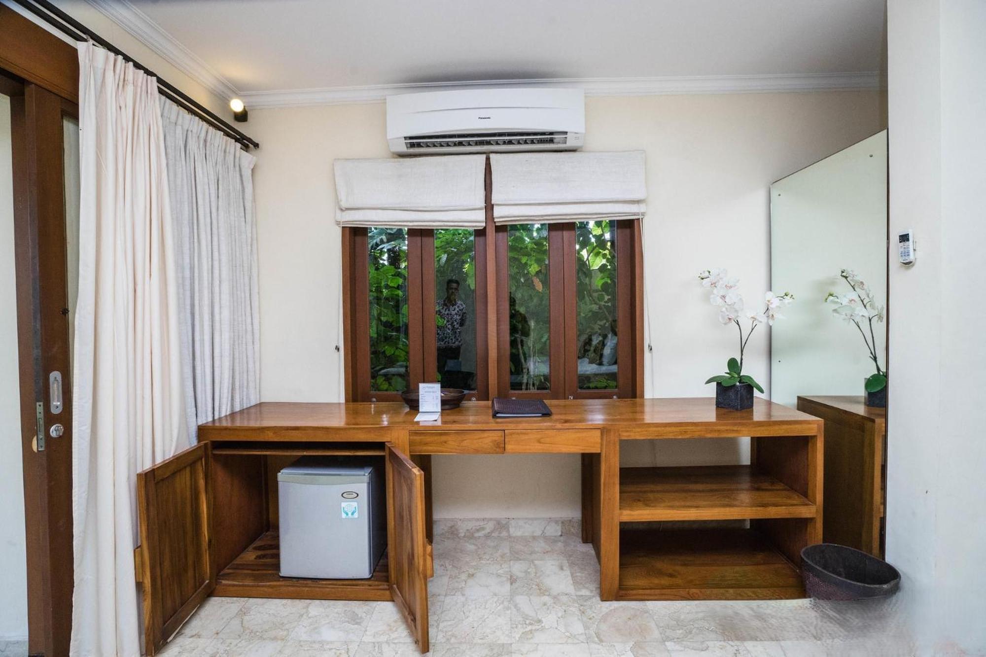 Villa Diana Bali 16 Bedrooms 세미냑 외부 사진