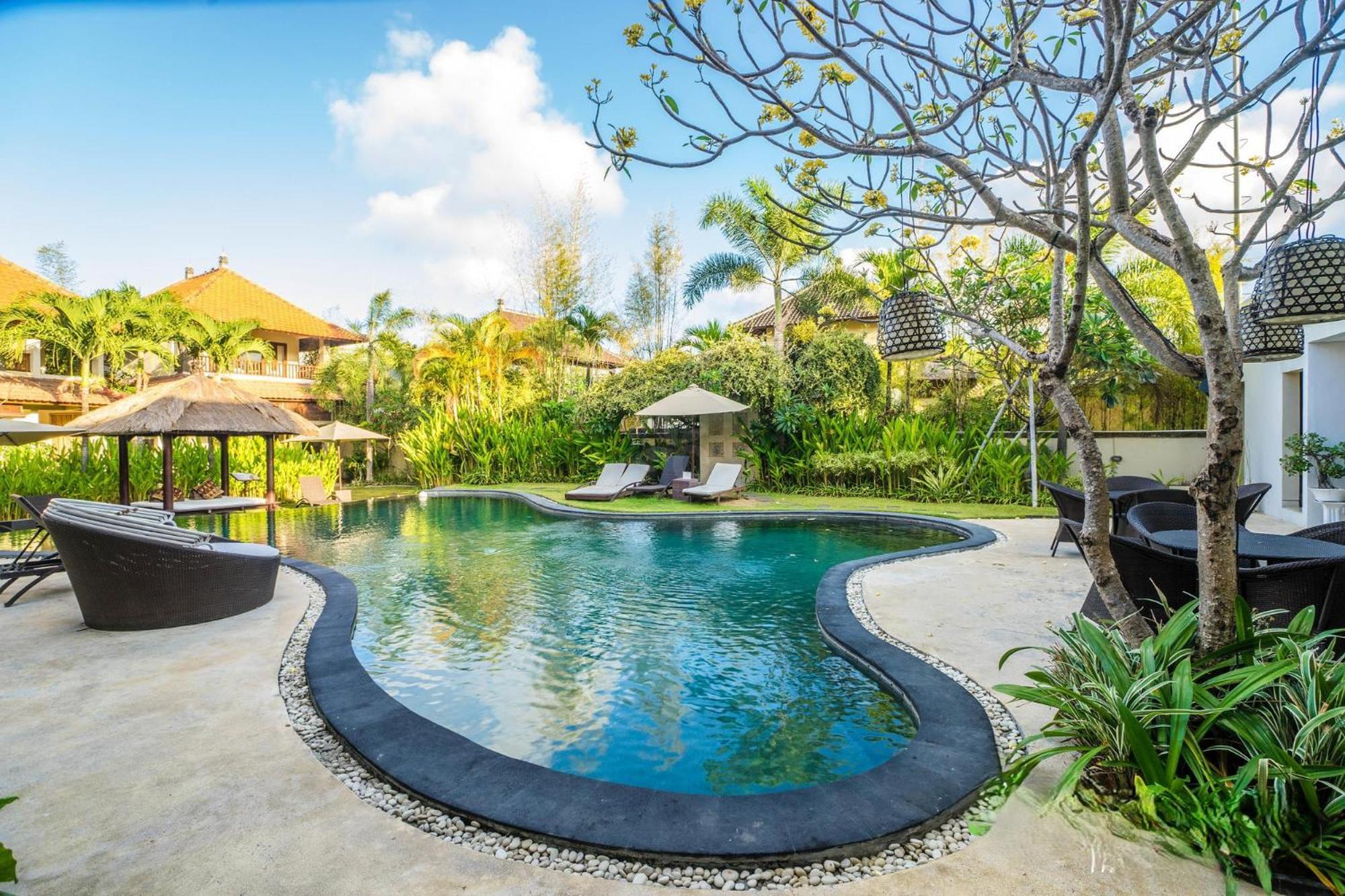 Villa Diana Bali 16 Bedrooms 세미냑 외부 사진